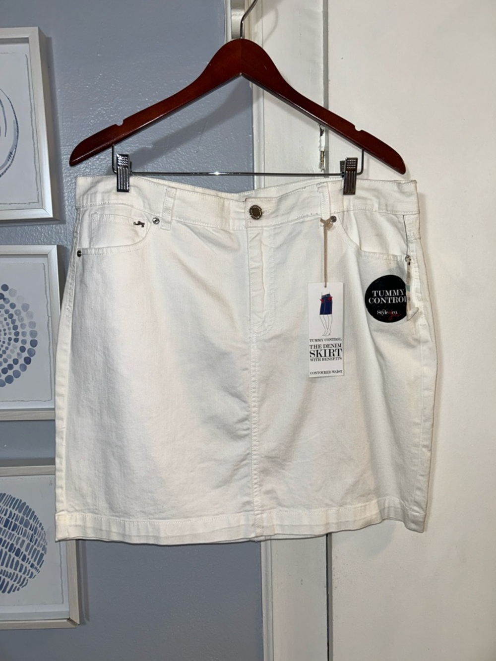 Style & Co Women’s Size 16 White Tummy Control Denim Skirt NWT